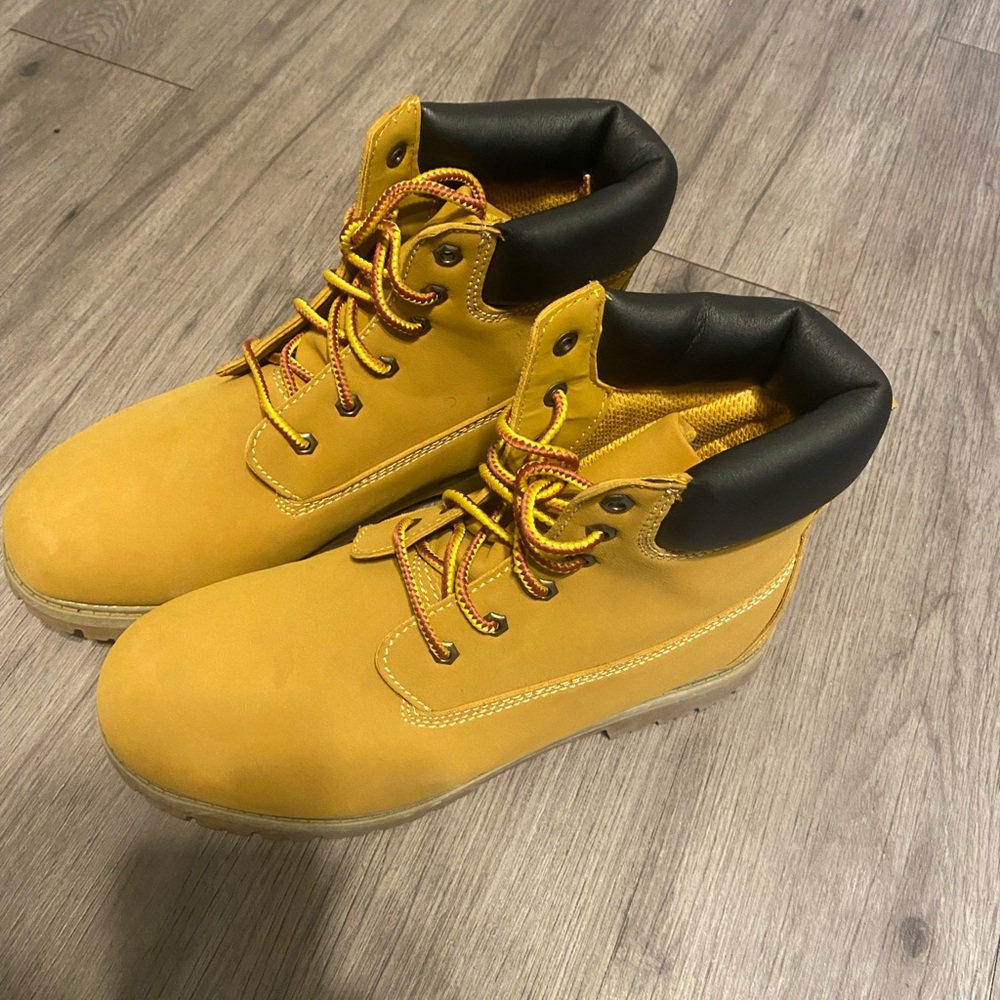 Ozark Trail Size 11 Mens Wheat work boots